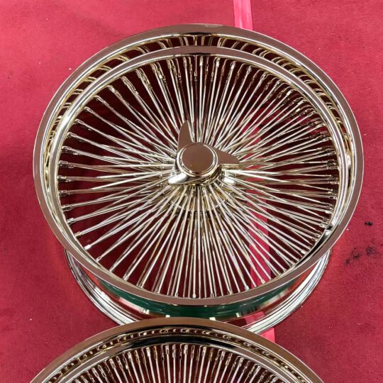 Forged Alloy Gold Wire Spoke Wheels 18-26 Inch for Classic Luxury Custom Vehicles