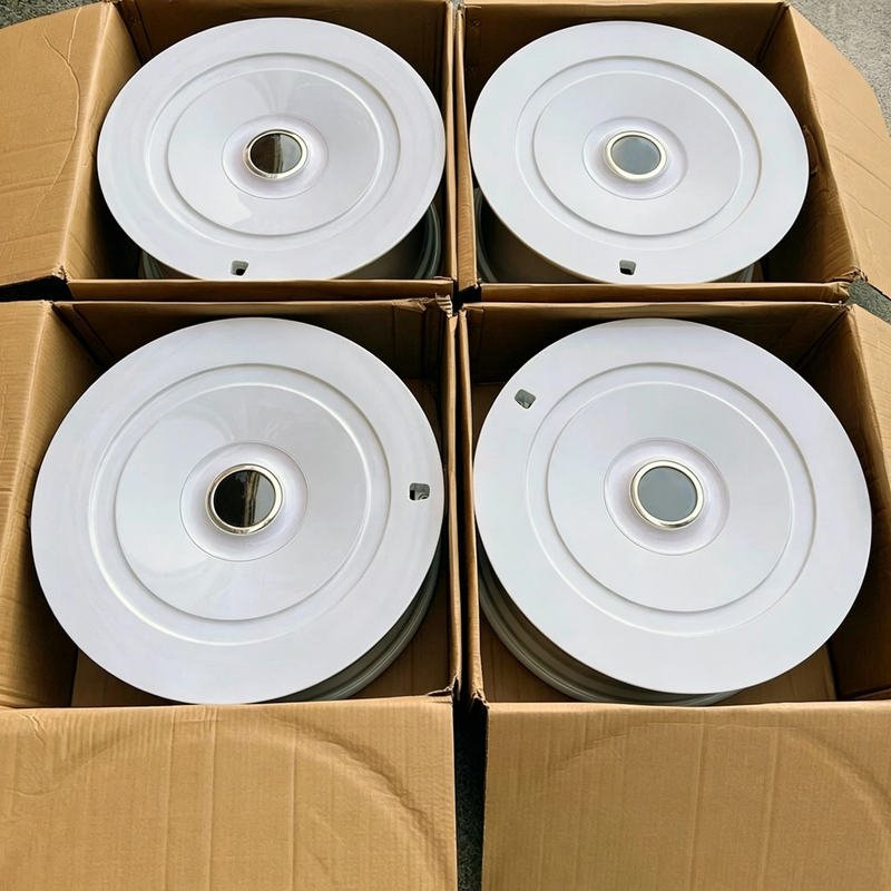 Forged Aluminum Alloy White Classic Retro Style Wheels with +28mm ET Engineered for 5x120 Sports Cars & Performance Driving Forged Aluminum Alloy White Classic Retro Style Wheels with +28mm ET Engineered for 5x120 Sports Cars & Performance Driving